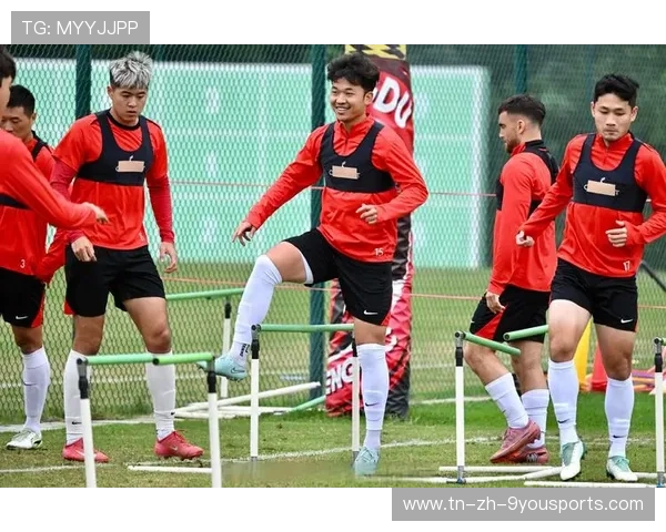 成都蓉城全力备战亚冠,徐正源力图带队再创佳绩 成都蓉城全力备战亚冠,徐正源力图带队再创佳绩